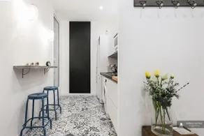 Authentic Apartment Near Plaza Catalunya - Image 3