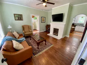 Homey 1 BR unit across from Belhaven Town Center - Image 2
