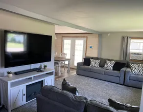 Peaceful 3 Bedroom Getaway Home - Image 3