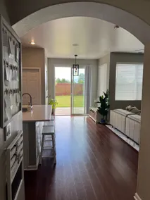 KING Bed•Hot Tub•Parks•Large Patio•4 Bedrooms - Image 2