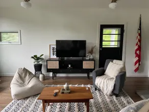 Renovated 1800s Schoolhouse: Private, Scenic Stay - Image 3