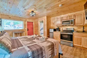 Gatlinburg Suite w/ Kitchen | By Anakeesta | Wi-Fi - Image 2