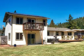 Spacious House with Game Room, 2 mins from Jed Smith Redwood Park & Smith River - Image 3