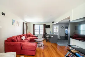 3 Min Mohegan Sun · Sleeps 13 · 4BR/2BA · Parking - Image 4