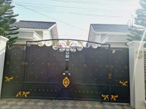 Private Home in Twin House Solo (Lokasi Strategis) - Image 2