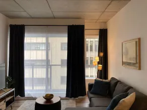 Downtown Quebec City condo, swimming pool (in summer) - Image 2