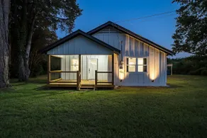 **NEW** Modern Boho 2-bedroom home - Image 5