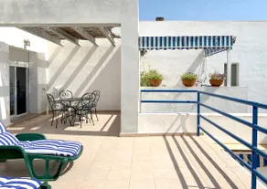Unique penthouse with ocean views and 3 terraces on the beachfront - Image 2
