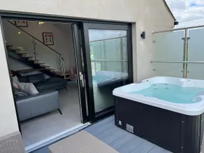 Luxury Hot Tub Jacuzzi & Sauna Apartment With Pool Table In Mid Ulster - Image 3