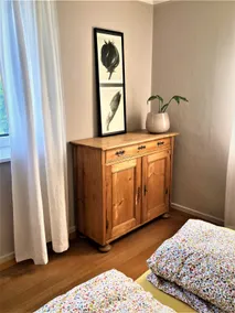 Lovingly furnished old building apartment with lake view - Image 3