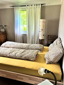 Lovingly furnished old building apartment with lake view - Image 5