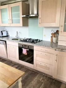 Lovingly furnished old building apartment with lake view - Image 2