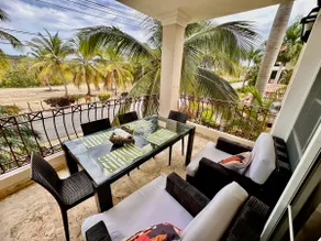 Spacious apartment - large pool - private beach - Image 3