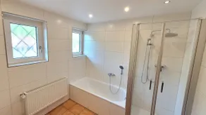 Apartment 85 m², terrace, parking, near the fair - Image 5