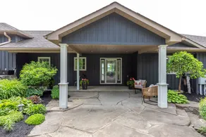 8BR Lakefront Retreat/ Sleeps 16 / 2 Hot tubs - Image 3