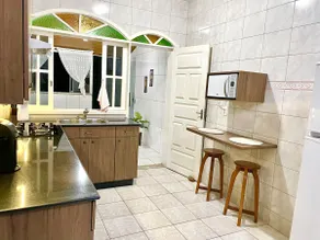 Large colonial house with four bedrooms and a garage - Image 2