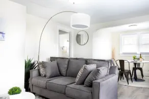 Fully Stocked Suite - Sleeps 4 blossom/cvnp - Image 2