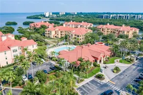 Modern 2 bedroom condo with full amenities - Image 4