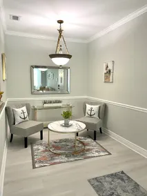 Modern 2 bedroom condo with full amenities - Image 2