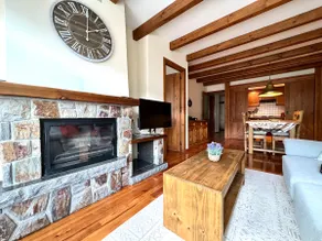 Espot Deluxe Apartment - Image 3