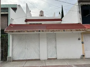 Casa San Manuel is complete, centrally located in León - Image 2
