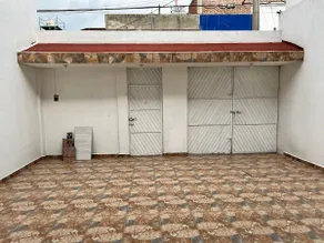 Casa San Manuel is complete, centrally located in León - Image 4