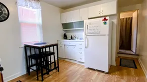 Southside | Walkable | Private Entrance - Image 3
