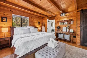 Cubby Cabin / Hot Tub with a View - Image 3