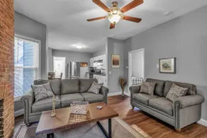 *NEW*Lower 3bd unit in the west side FREE PARKING - Image 2