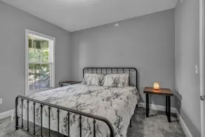 *NEW*Lower 3bd unit in the west side FREE PARKING - Image 5