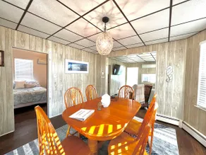 Cozy Shore Home for 6 – Ideal for Family or Friends - Image 4