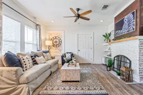 Curated Cottage. minutes from Silos, zoo, Baylor - Image 4