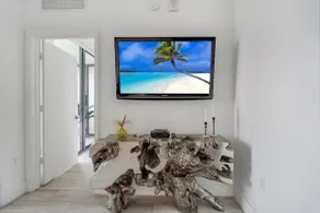 RARE FIND 2 beds Midtown Resort & Amenities Miami - Image 5