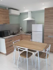 Maisonette l'Olivier, Lake d'Orient, Nigloland - Image 4
