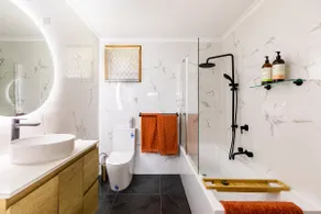 Contemporary Escape | Pet Friendly | Spacious Apt - Image 4