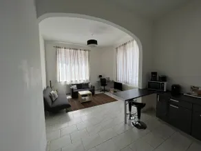 Beautiful house in a sought-after neighborhood, close to the center. - Image 5