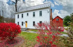 Riverfront rustic farmhouse near Rhinebeck - Image 2