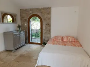 Nice stone cottage, large swimming pool and garden - Image 5