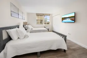 New Renovated condo with an incredible view!!!! - Image 5