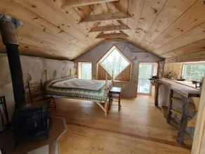 The Spring House: a quiet off-grid retreat - Image 4