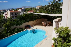 Apartment with a garden, BBQ, swimming pool and jacuzzi - Image 5