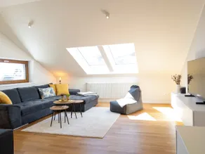 Apartment Gold & Green - Image 3