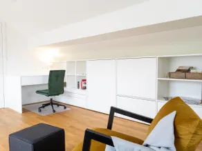 Apartment Gold & Green - Image 4