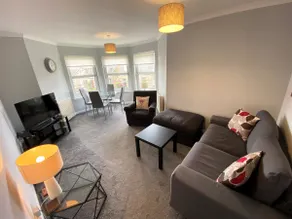 NEW Super 2 Bedroom Flat in Falkirk - Image 3