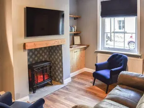 Cosy 2-Bed Cottage in a World Heritage Village - Image 4