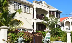 Apartamento a pie de coco.  Una suite de lujo frente al mar con un gran balcón. - Image 2