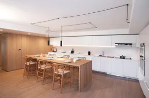 Deluxe 2Bedroom/2Bath (1700 SQFT) Beach Service - Image 5