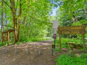 Sandy River Retreat near Mt. Hood, PDX, Airport - Image 4