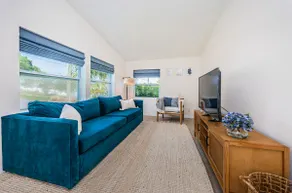 Modern 3 Bedroom 2 Bathroom House - Image 2