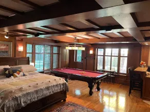 Lavish Library Suite - Pool Table & Steam Shower - Image 3